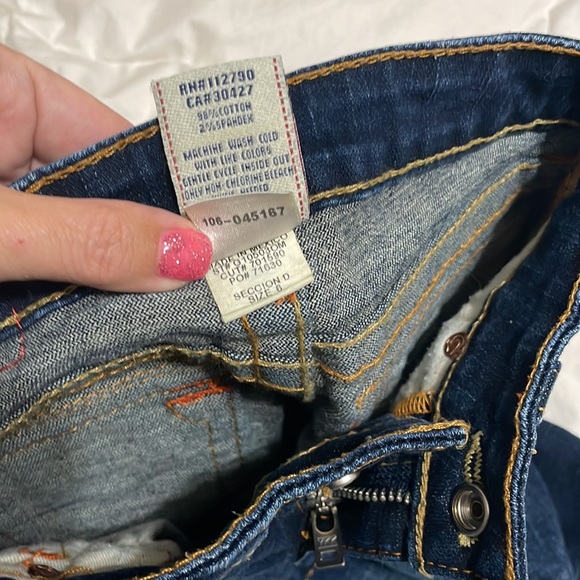 True Religion Girls 6 new jeans. Style joey w/ dark rinse bootcut sl flare - Picture 10 of 11